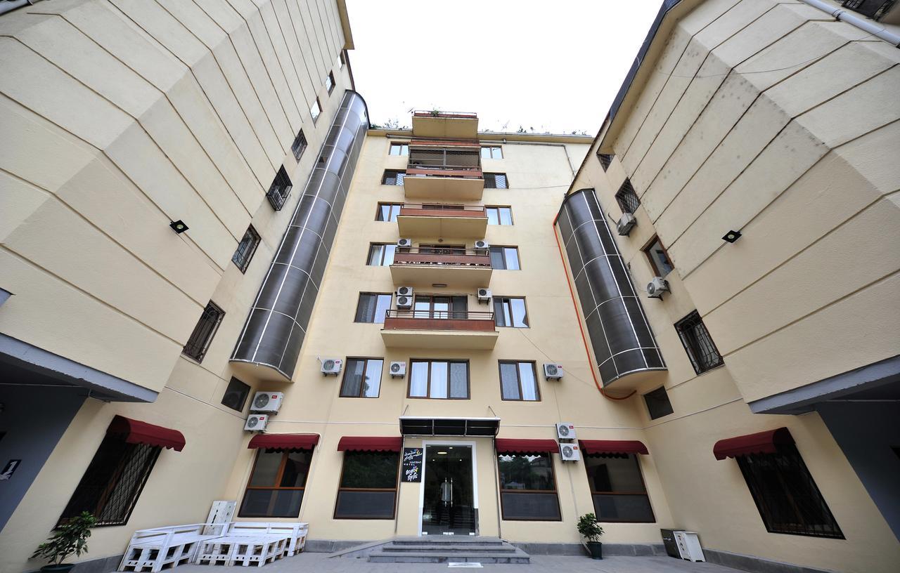 Boho Tiflis Hotel Exterior photo