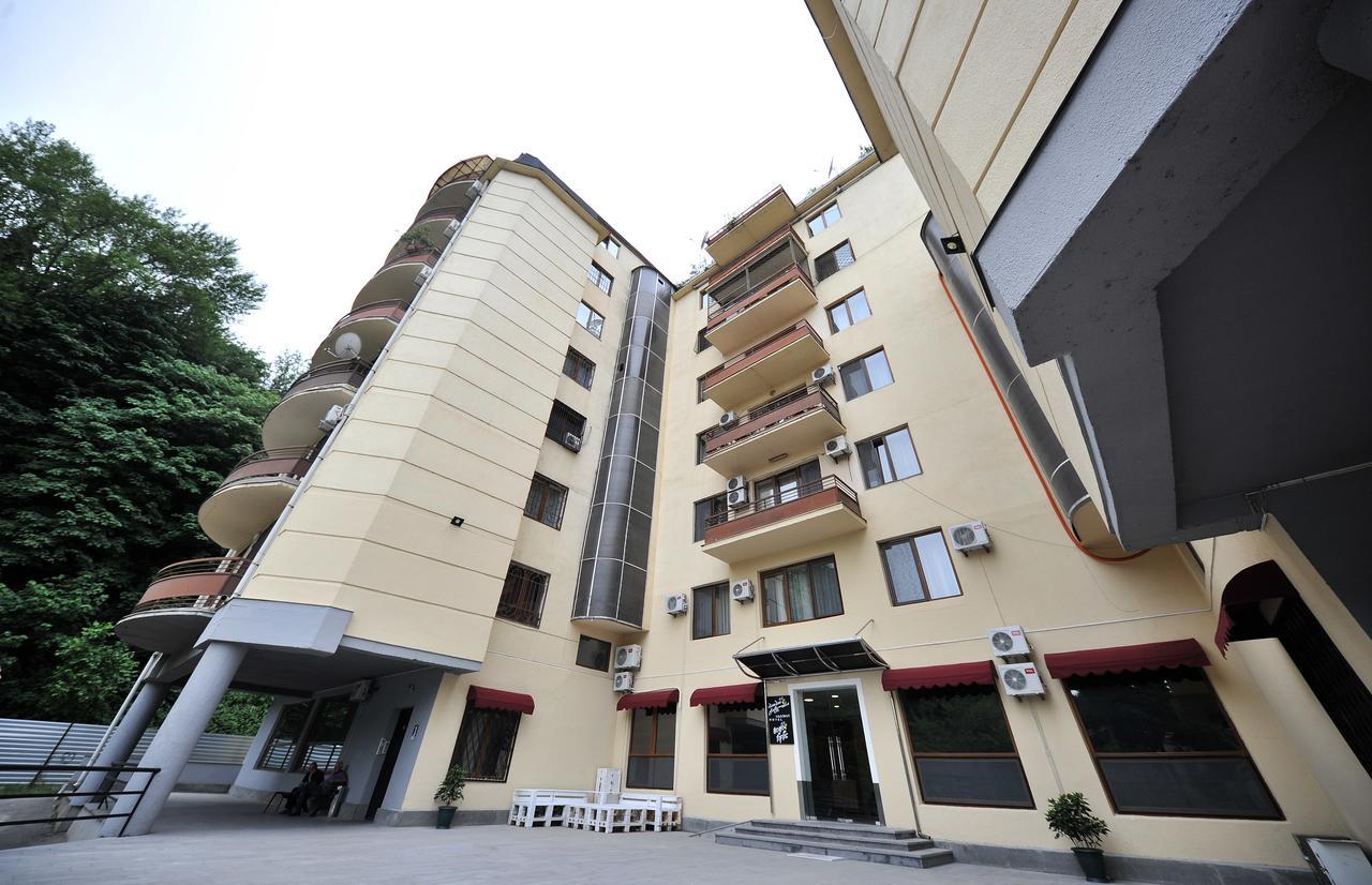 Boho Tiflis Hotel Exterior photo